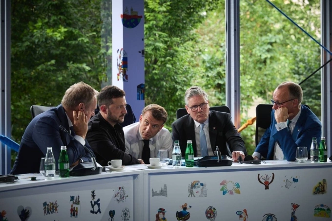 Từ trái sang phải: Thủ tướng Ba Lan Donald Tusk, Tổng thống Ukraine Volodymyr Zelensky, Tổng thống Pháp Emmanuel Macron, Thủ tướng Anh Keir Starmer và Thủ tướng Đức Friedrich Merz ngày 16/5 tại Albania. Ảnh: Telegram/ZelenskiyOfficial
