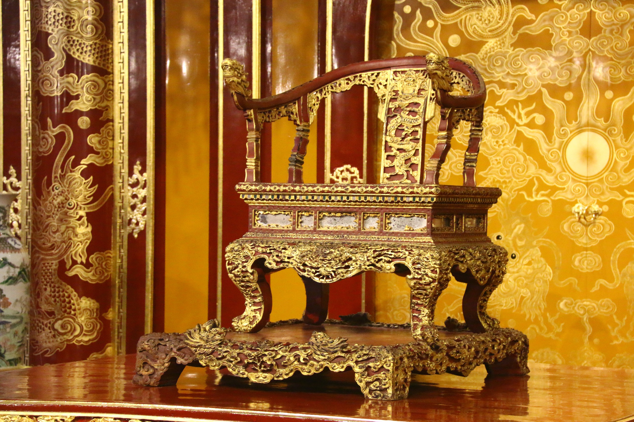 Ngai vàng triều Nguyễn - Ảnh 2.