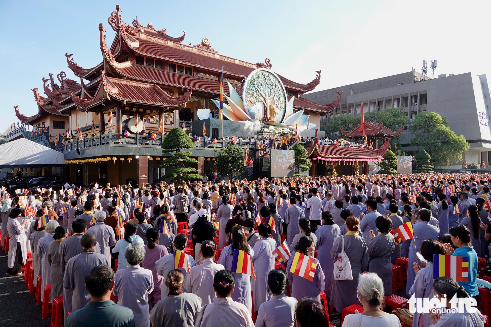 Đại lễ Phật đản Vesak: Đoàn kết, hòa ái, tích cực kiến tạo thế giới hòa bình - Ảnh 8. Đại lễ Phật đản: Đoàn kết, hòa ái, tích cực kiến tạo thế giới hòa bình - Ảnh 8.