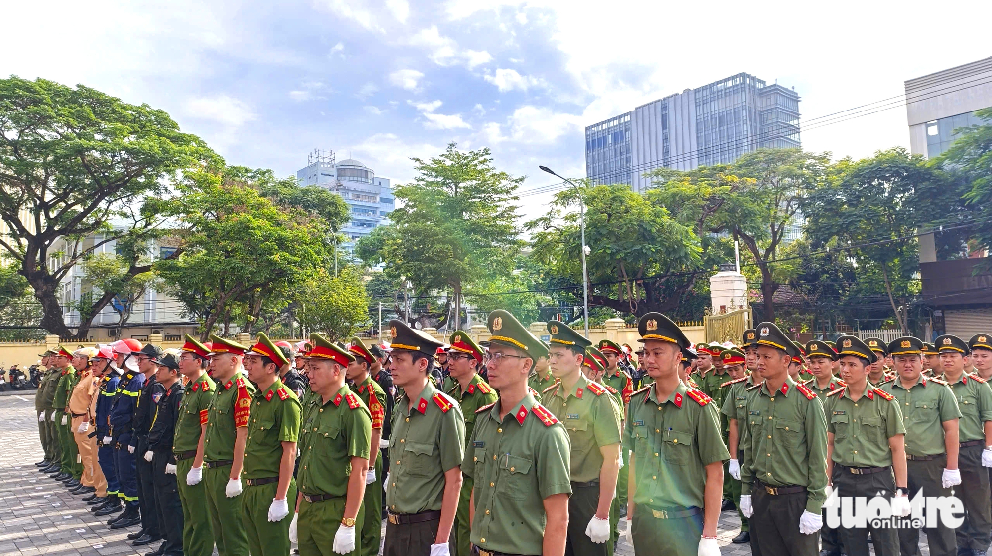 Đà Nẵng đồng loạt chốt chặn, kiểm tra, phòng chống tội phạm trên đường phố - Ảnh 3.