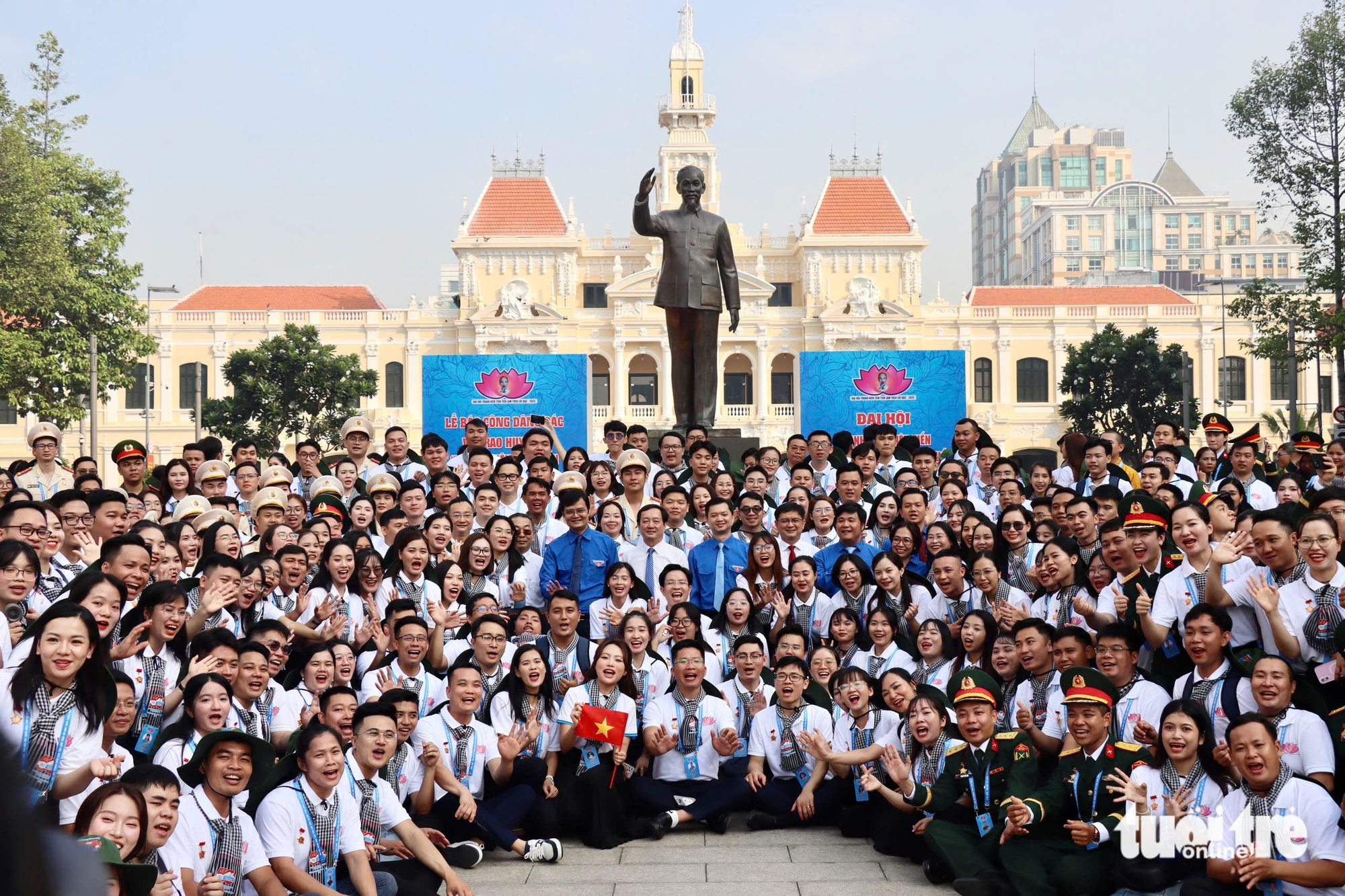 444 đại biểu Thanh niên tiên tiến làm theo lời Bác thắp sáng lý tưởng sống đẹp, sống có ích - Ảnh 2. Thanh niên tiên tiến - Ảnh 2.