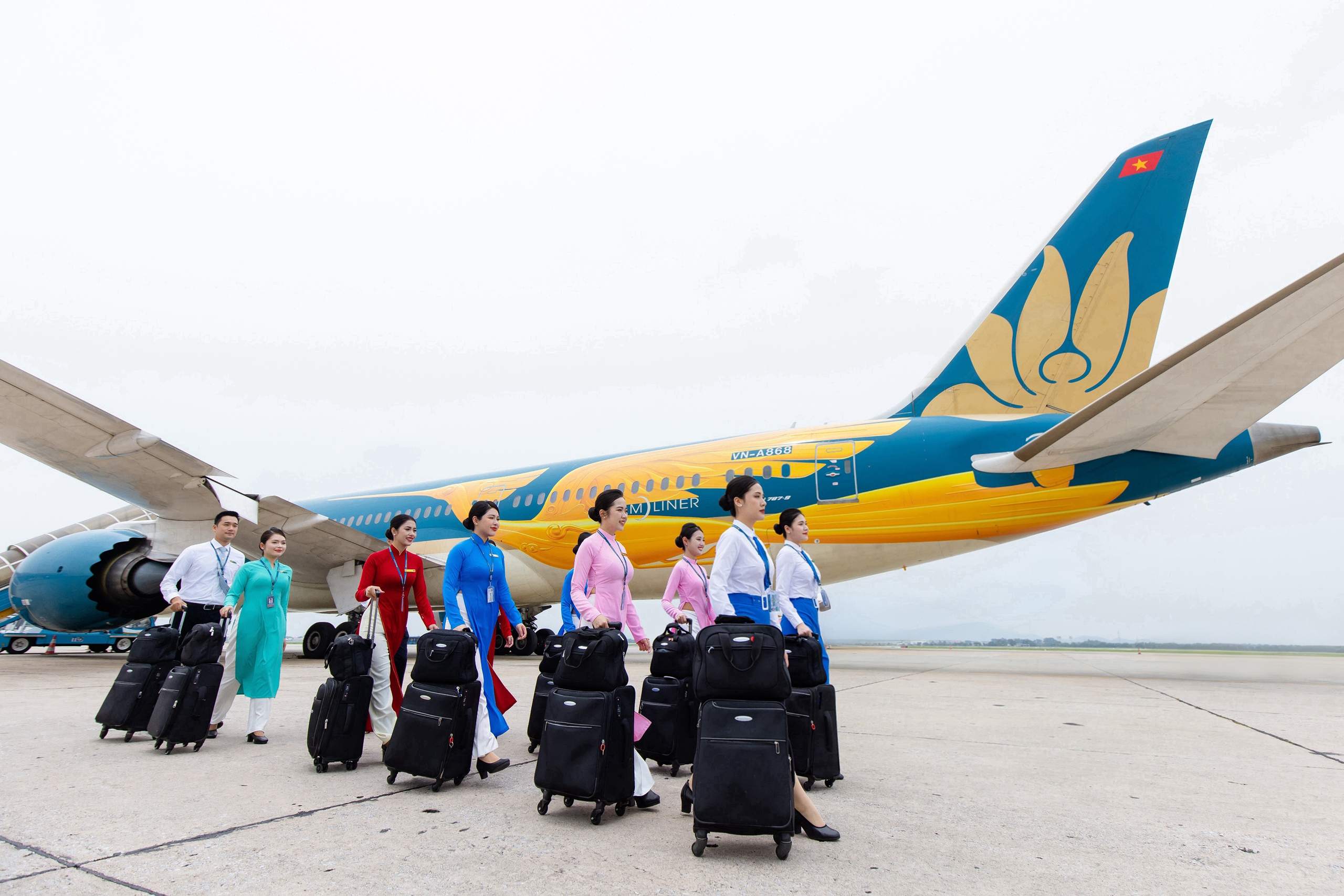 Vietnam Airlines và China Southern Airlines lập liên doanh hàng không đầu tiên - Ảnh 1.