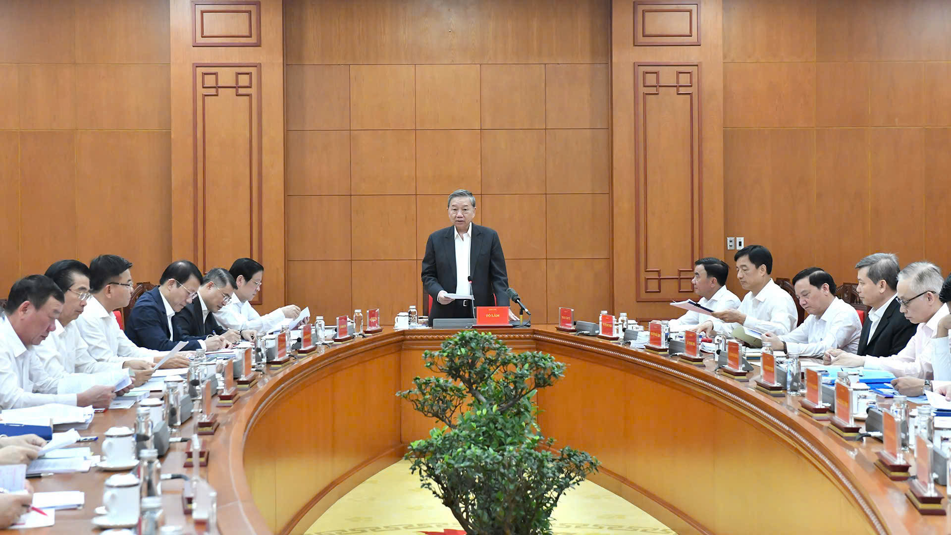 lãng phí - Ảnh 1.