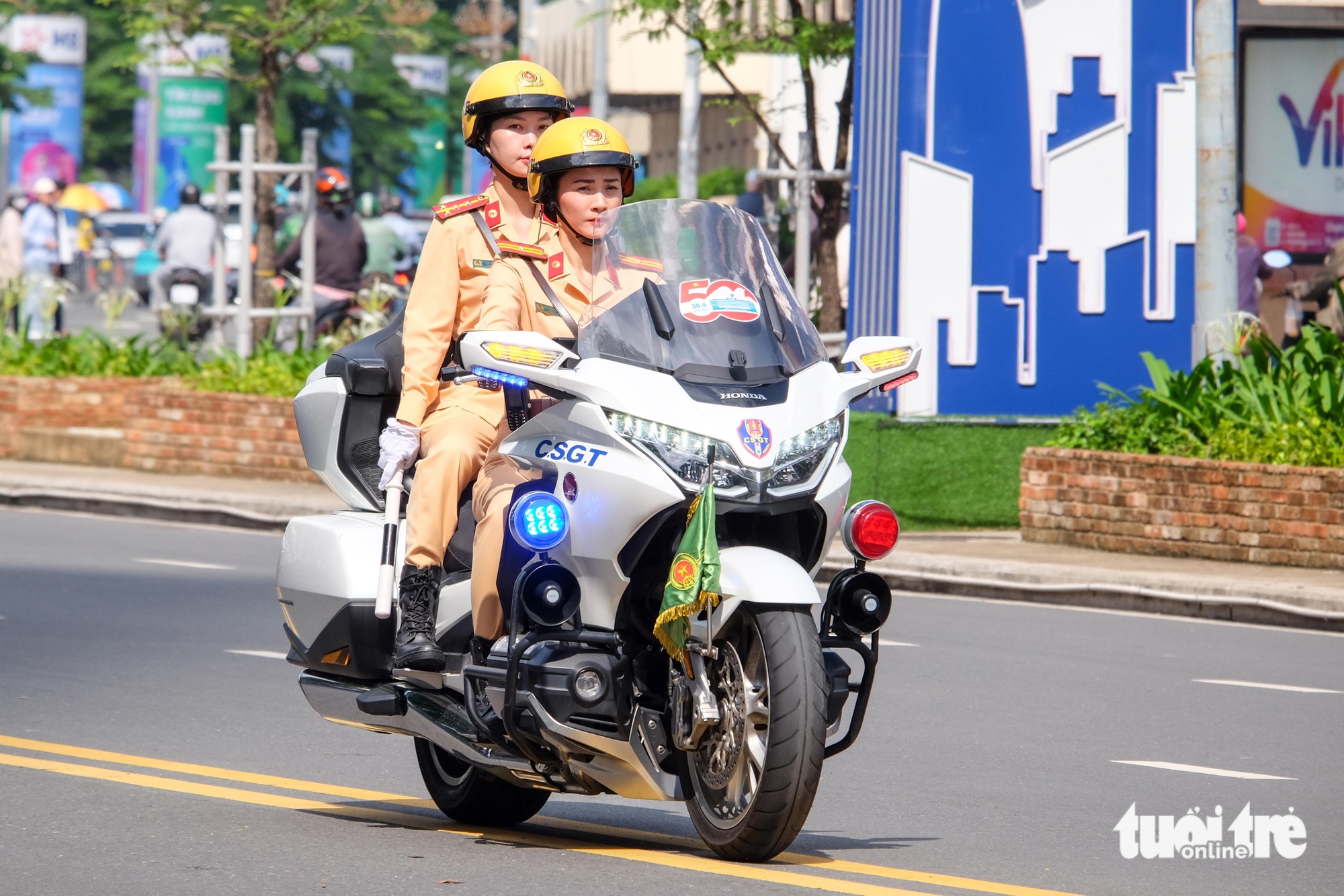 cảnh sát giao thông - Ảnh 1.