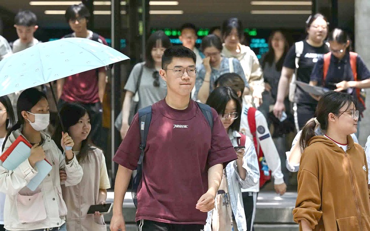 Mỹ cân nhắc phí 1.000 USD cho phỏng vấn nhanh visa - Ảnh 2.
